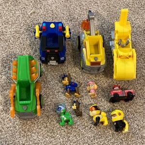 Paw Patrol Figure and Vehicle Lot